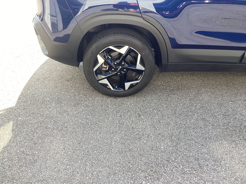 Used 2025 Kia Seltos SUV