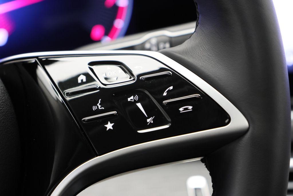 Thumbnail: 2026 Mercedes-Benz GLE - 22