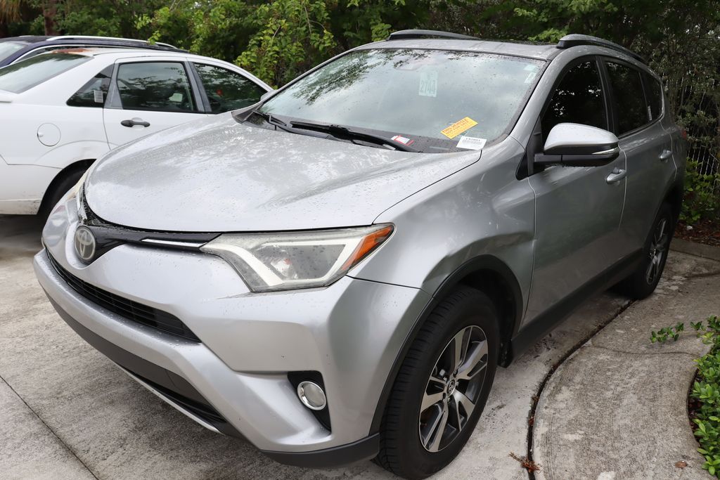 Thumbnail: 2018 Toyota RAV4 - 2