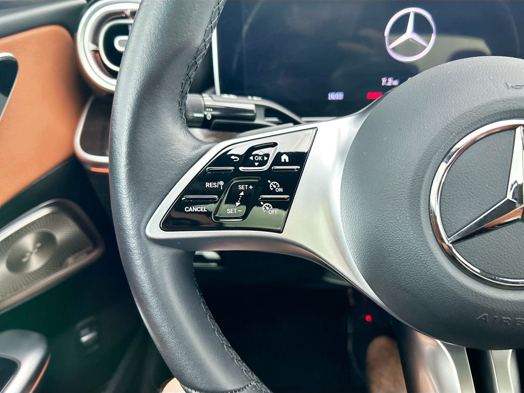 Thumbnail: 2025 Mercedes-Benz C-Class - 11