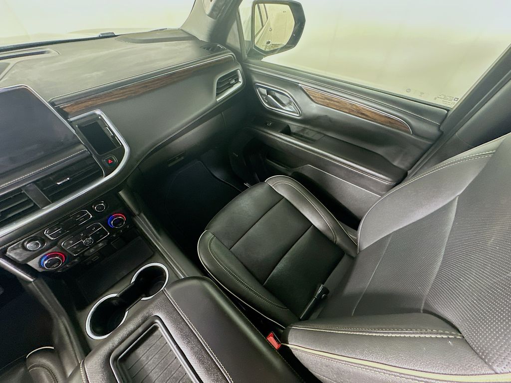 Used 2024 Gray Chevrolet Premier image 11