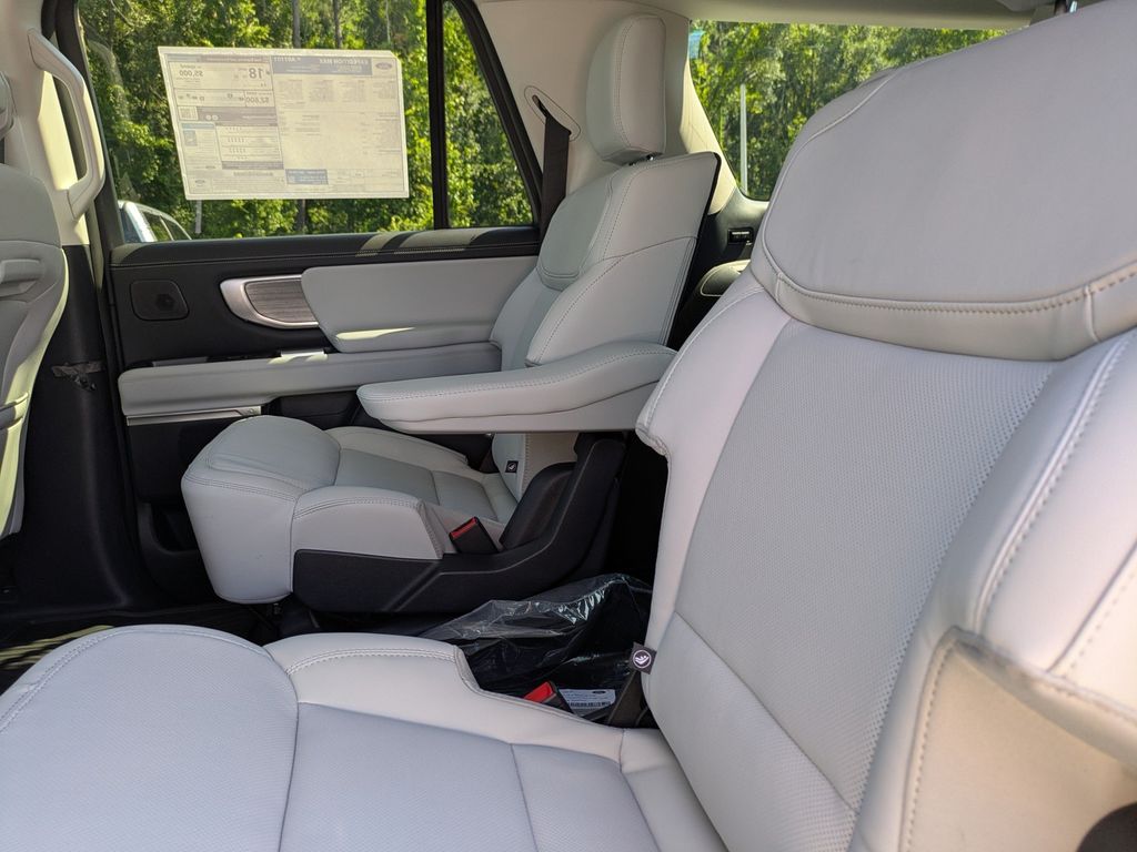 2027 Ford Expedition Max 