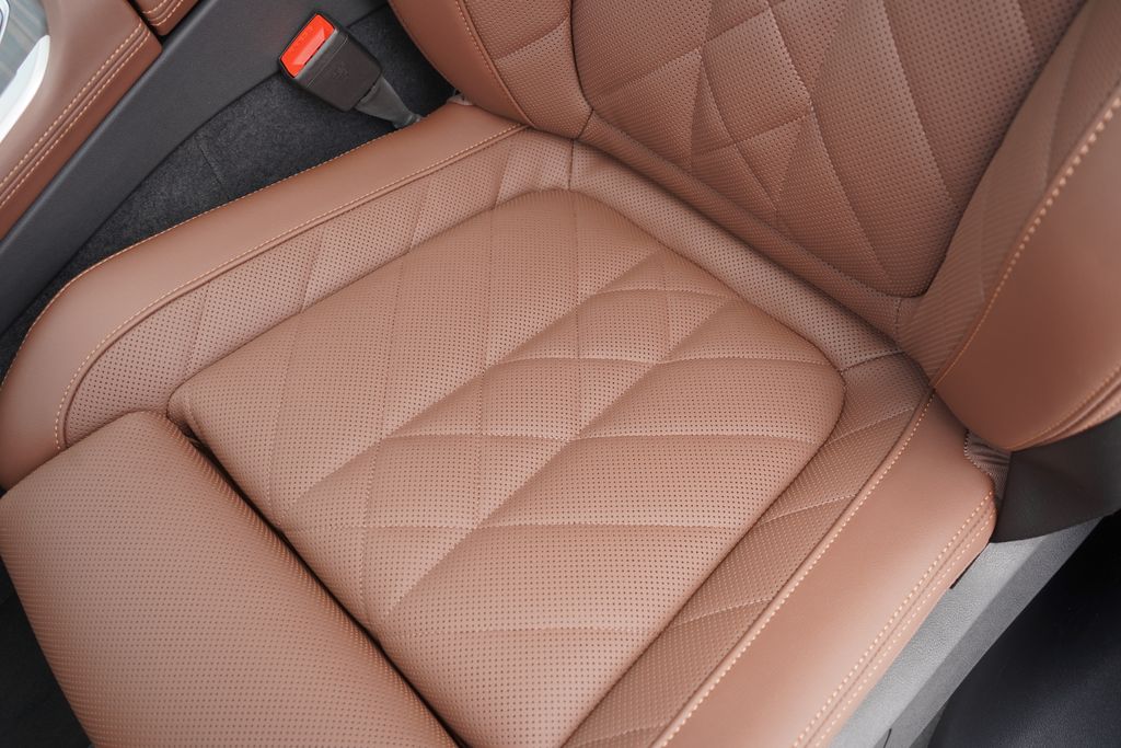 2026 BMW X5 xDrive40i 11