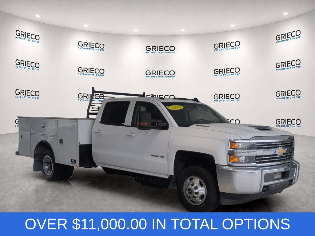 Summit White 2018 Chevrolet Silverado 3500HD Pickup Truck Four-Wheel Drive 6-Speed Automatic