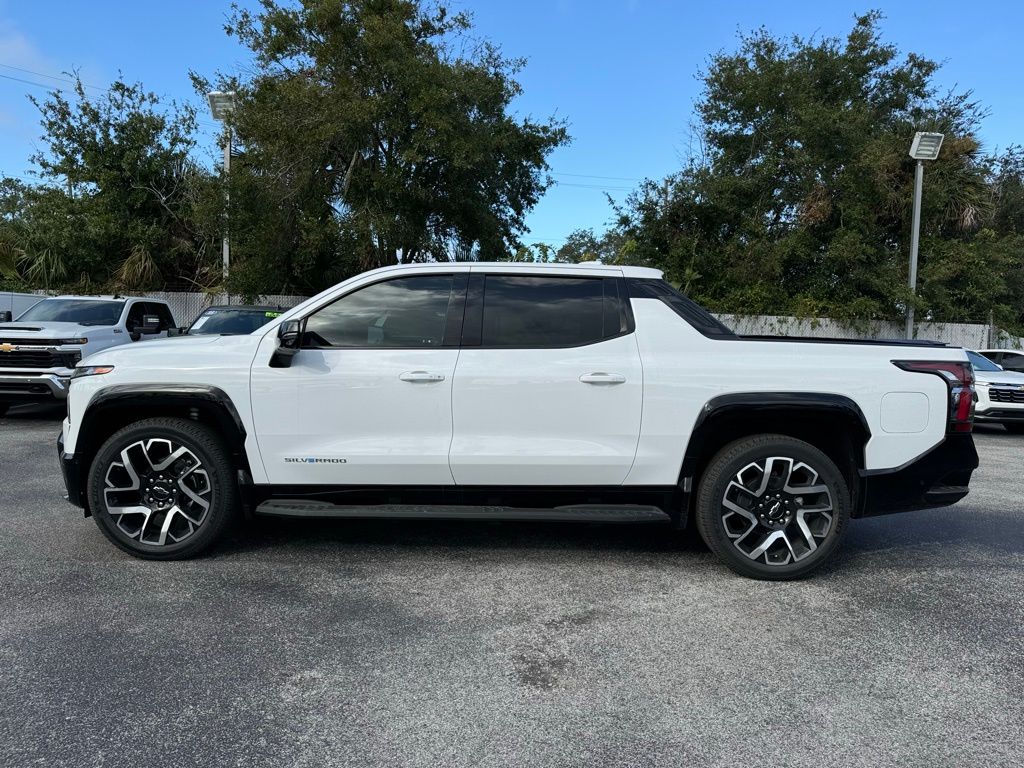 2024 Chevrolet Silverado EV RST 5