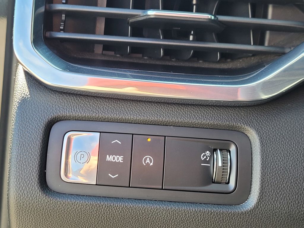 Used 2024 Black GMC Elevation image 30