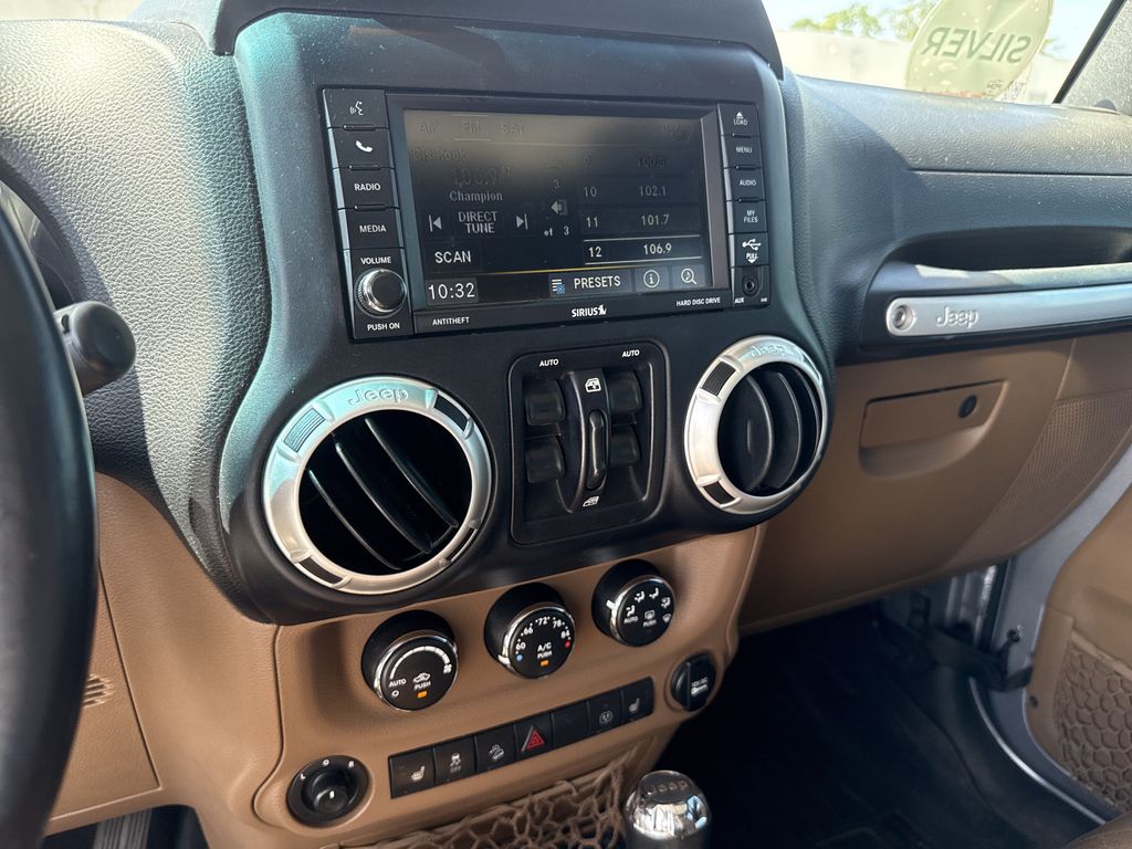 2017 Jeep Wrangler Unlimited Sahara Silver at Autostrade