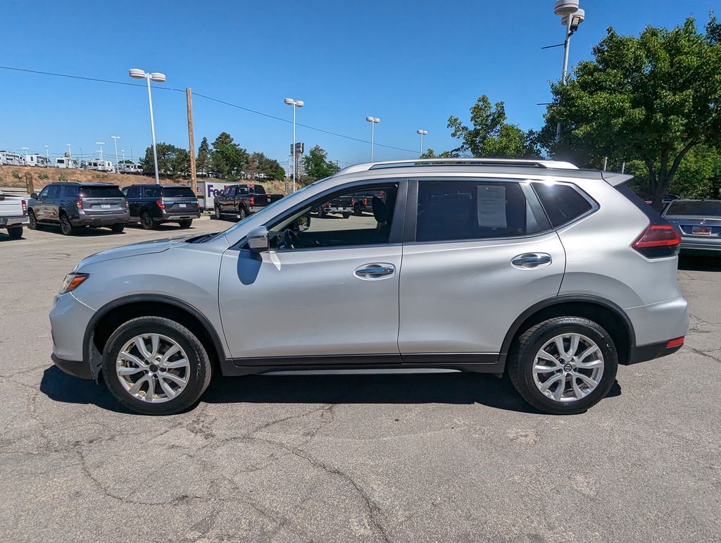 2020 Nissan Rogue SV 8