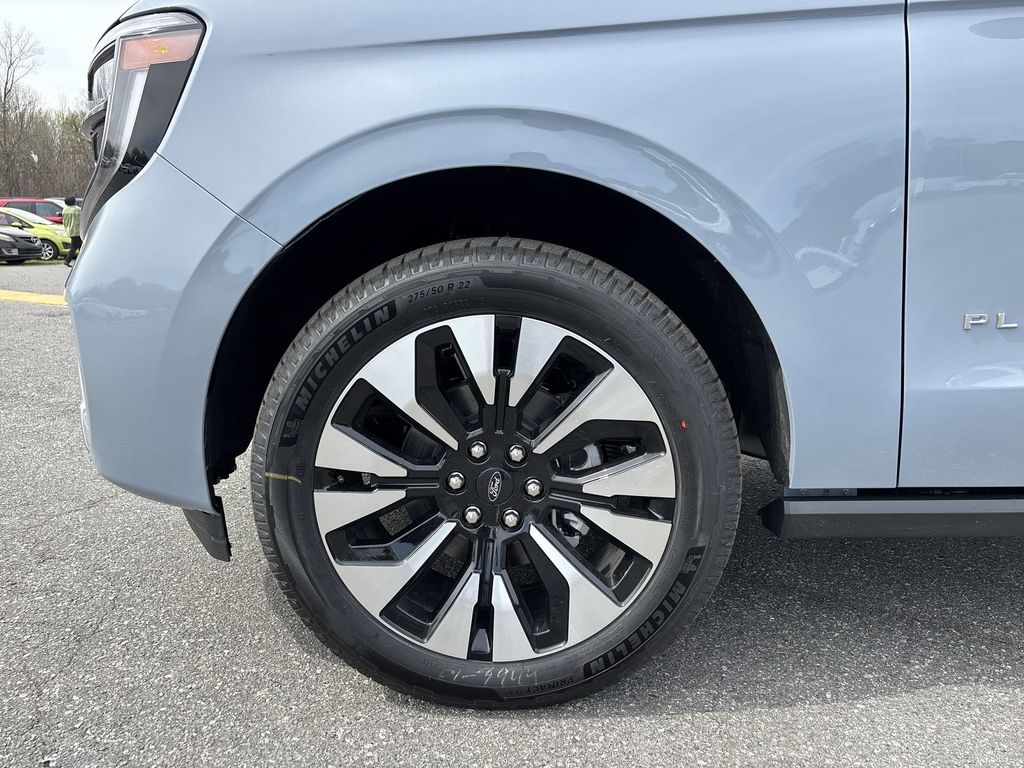 New 2026 Glacier Gray Metallic Tri-Coat Ford MAX Platinum® image 19
