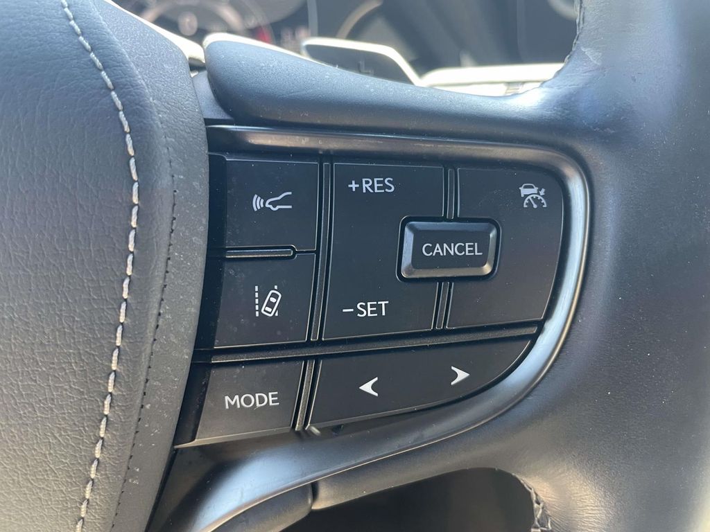 Used 2021  Lexus 500 upgraded interior pkg image 16