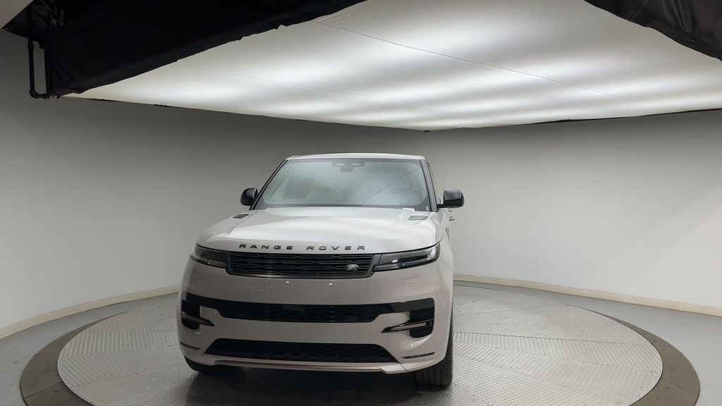 Thumbnail: 2026 Land Rover Range Rover Sport - 7