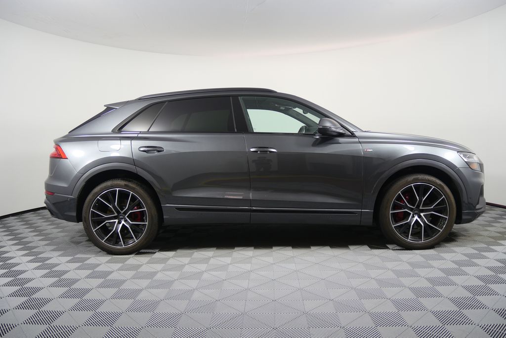 Thumbnail: 2019 Audi Q8 - 2