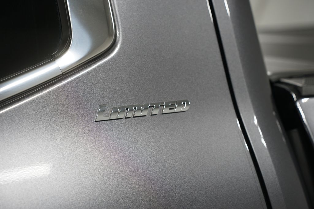 Thumbnail: 2025 Toyota Tundra - 11