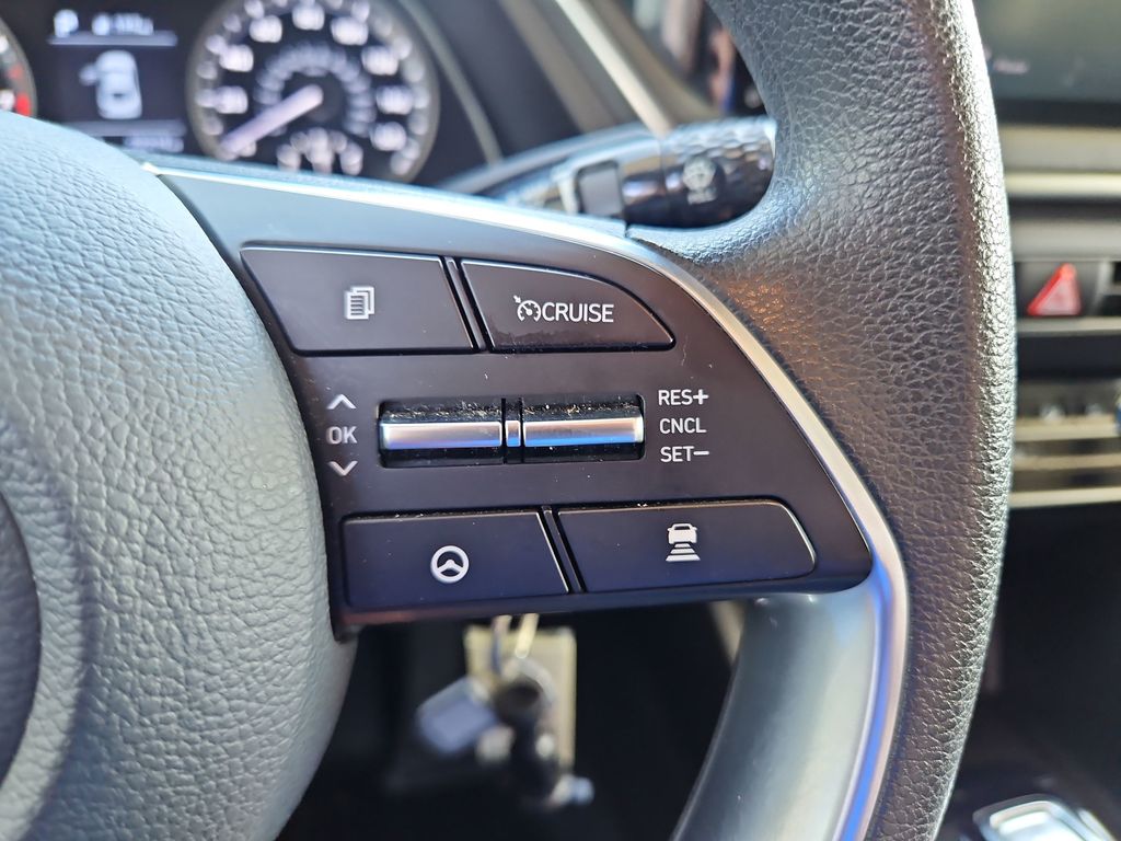 2022 Hyundai Sonata SE - 11