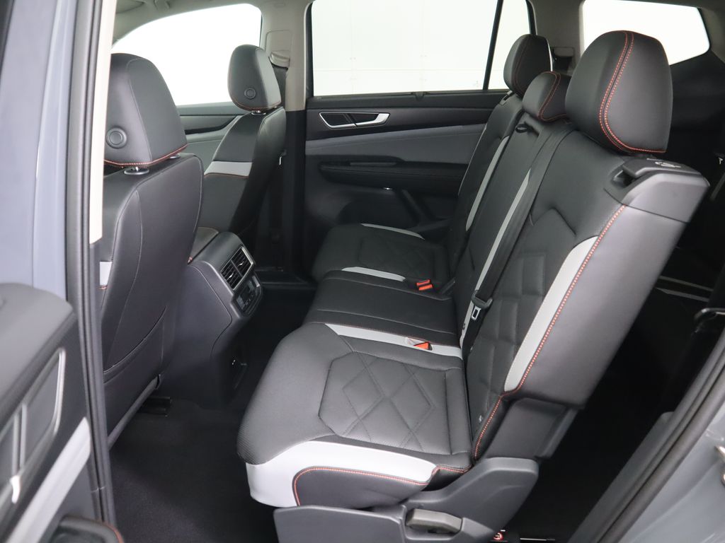 Thumbnail: 2025 Volkswagen Atlas - 22