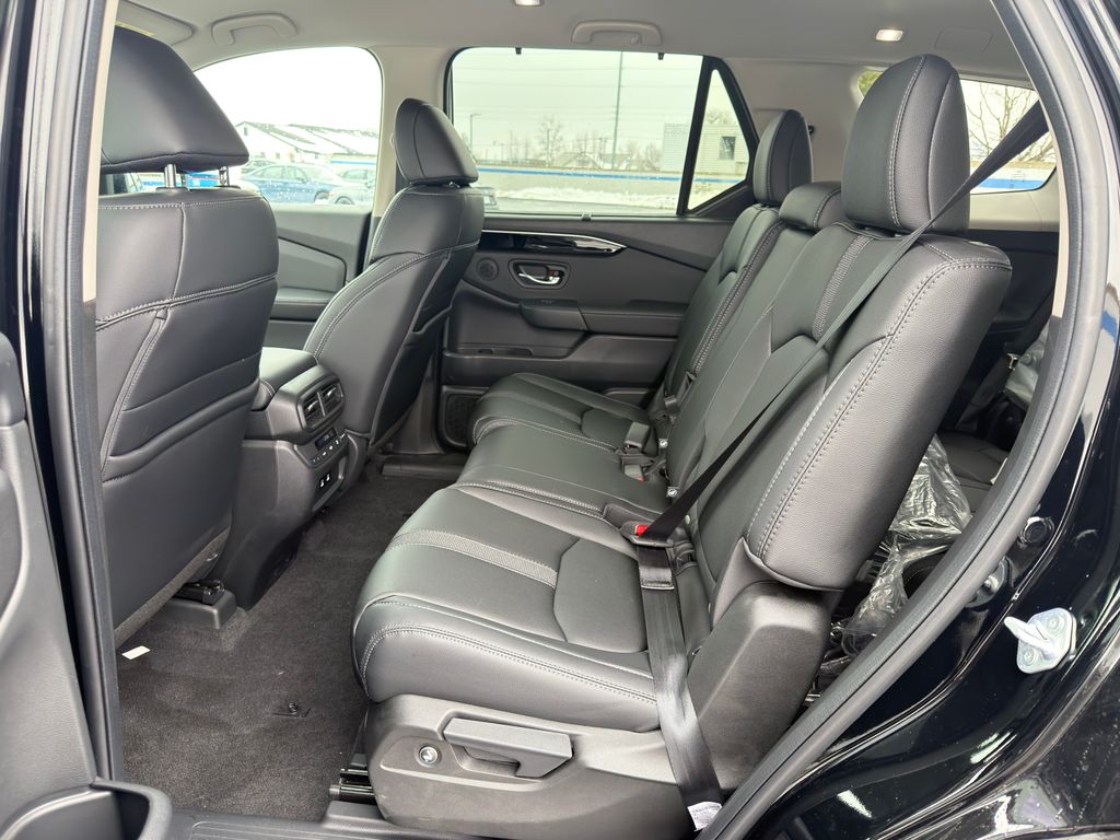 Thumbnail: 2026 Honda Pilot - 19