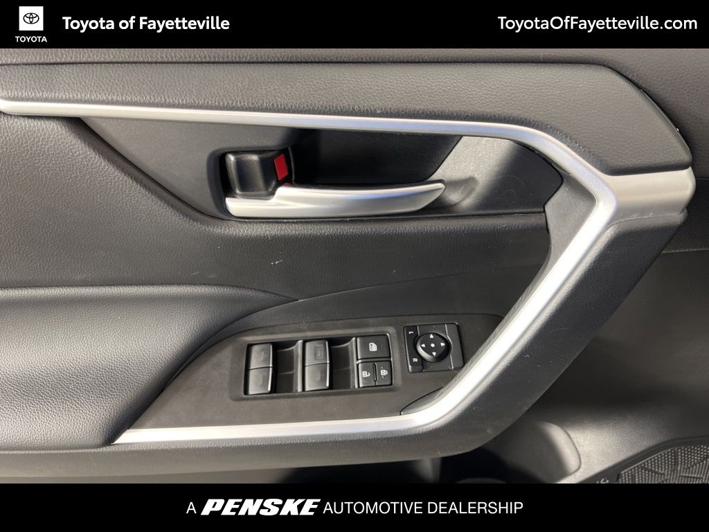 Thumbnail: 2023 Toyota RAV4 - 25