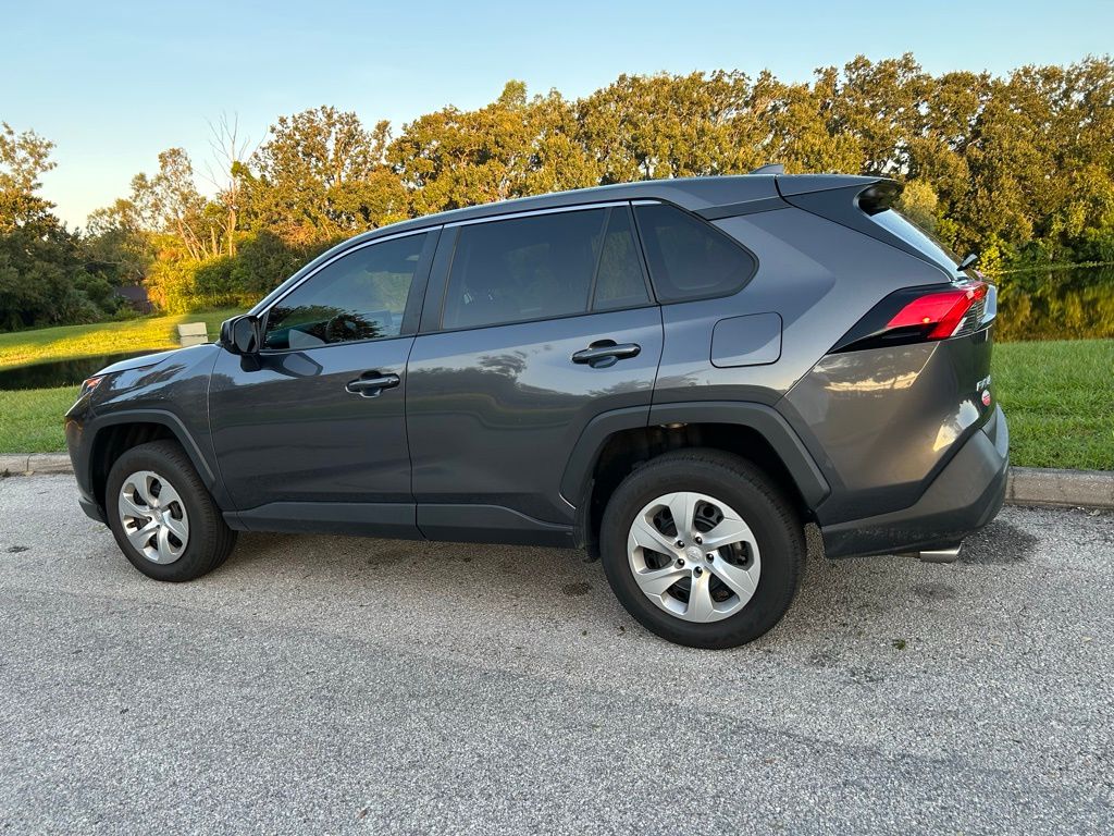 Thumbnail: 2022 Toyota RAV4 - 3