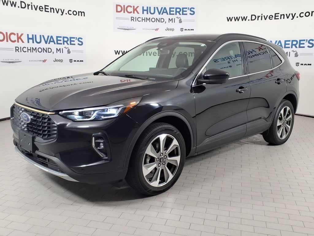 2023 Ford Escape Platinum AWD