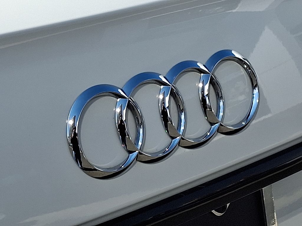 Thumbnail: 2025 Audi Q5 - 29