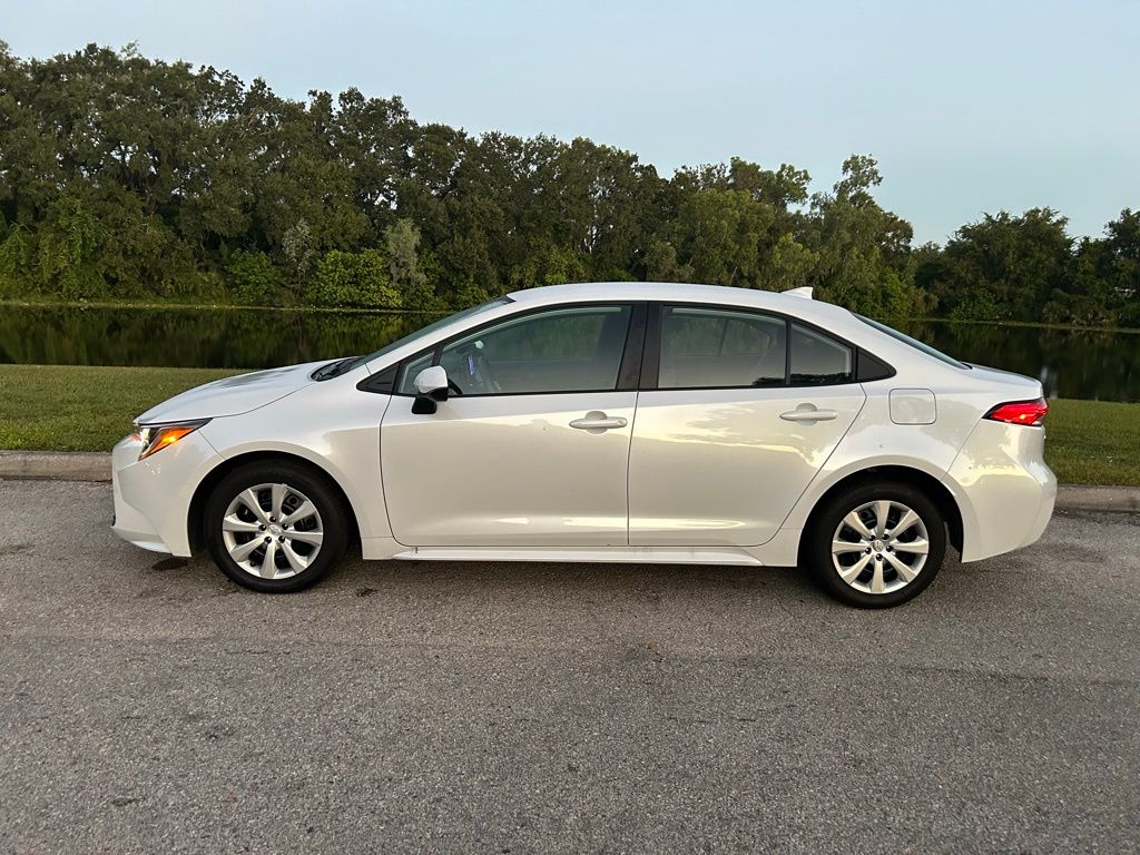 Thumbnail: 2025 Toyota Corolla - 2