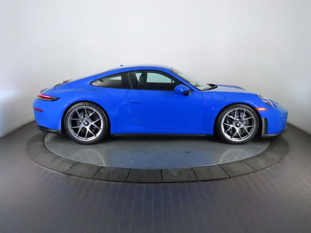 Thumbnail: 2026 Porsche 911 - 8