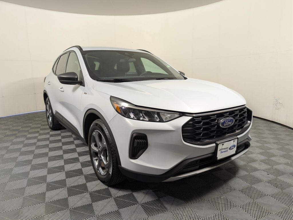 Silver Metallic 2025 Ford Escape ST-Line FWD SUV / Crossover Front-Wheel Drive 8-Speed Automatic