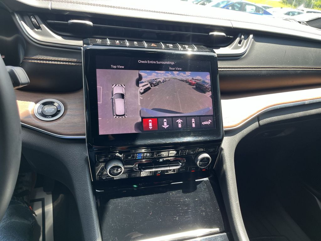 Used 2021 Silver Jeep Summit image 23