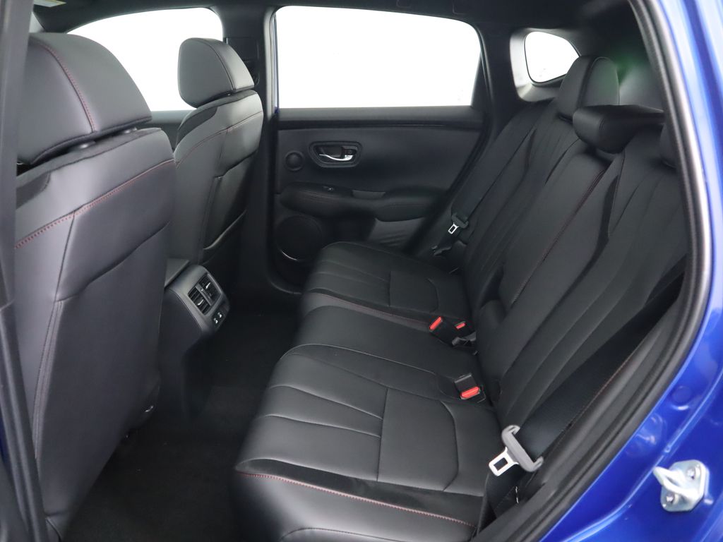 Thumbnail: 2025 Acura ADX - 21