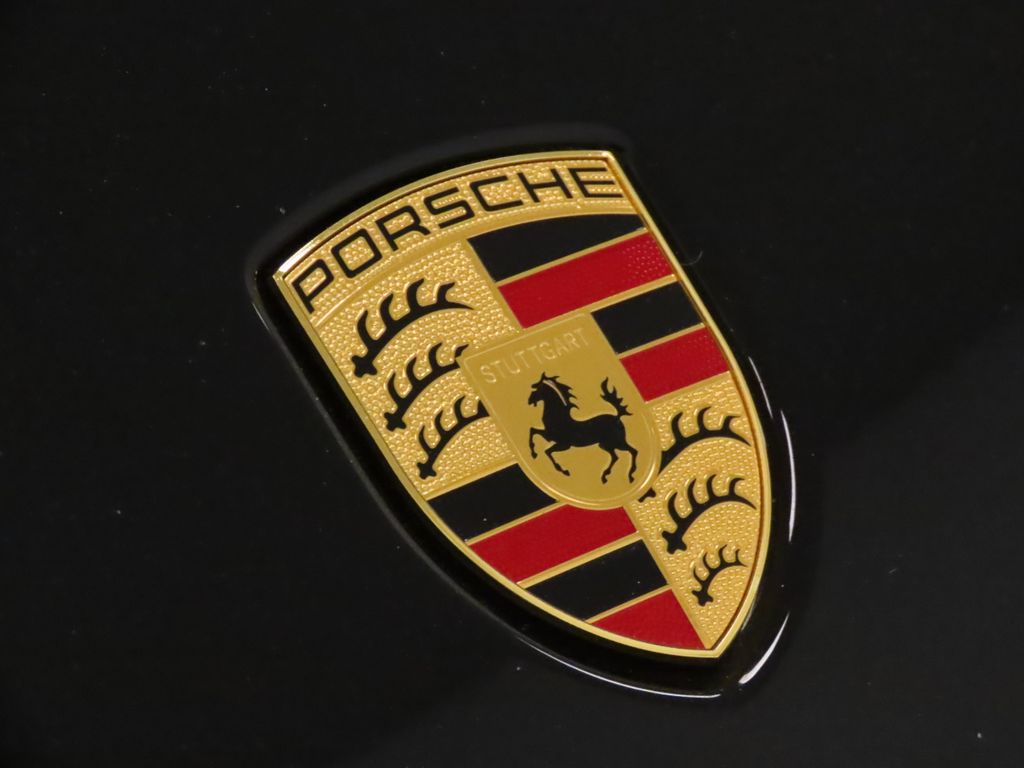 Thumbnail: 2024 Porsche Macan - 13