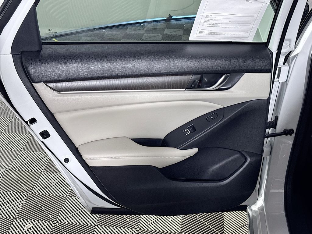 2021 Honda Accord Touring 2.0T