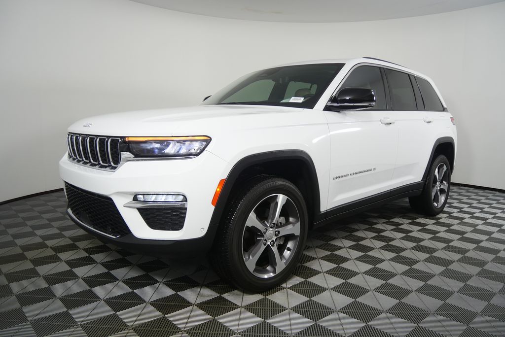 Thumbnail: 2024 Jeep Grand Cherokee - 7