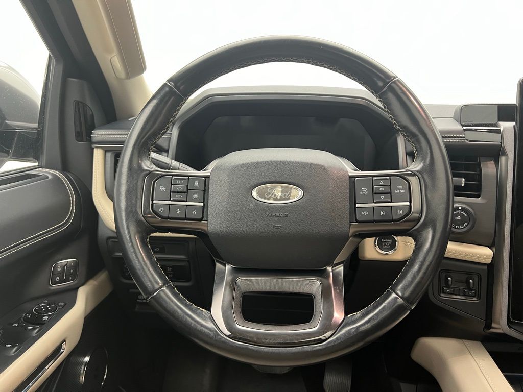 Thumbnail: 2023 Ford Expedition - 17