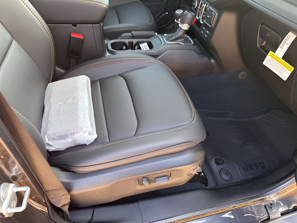 New Car 2025 Jeep Gladiator  For Sale Under $50,000 In Austin, Texas