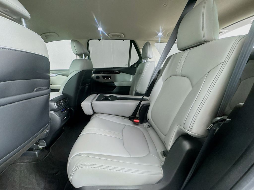 Used Car 2025 Honda Pilot  Ex-l For Sale In Austin, Texas