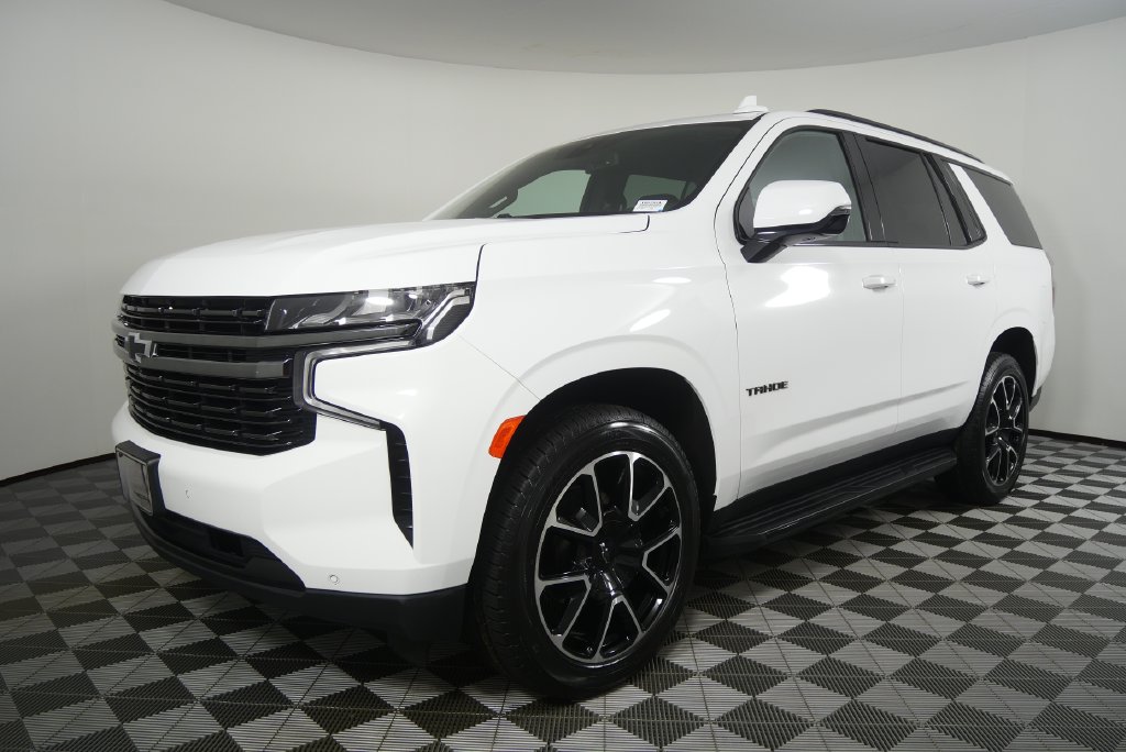 Thumbnail: 2022 Chevrolet Tahoe - 2