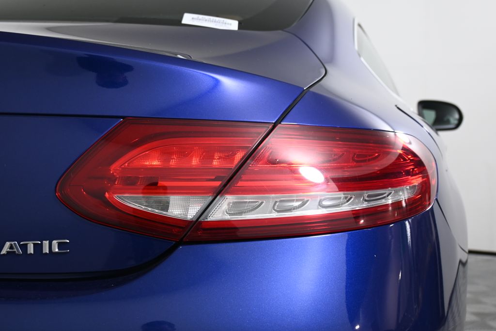 Thumbnail: 2017 Mercedes-Benz C-Class - 11