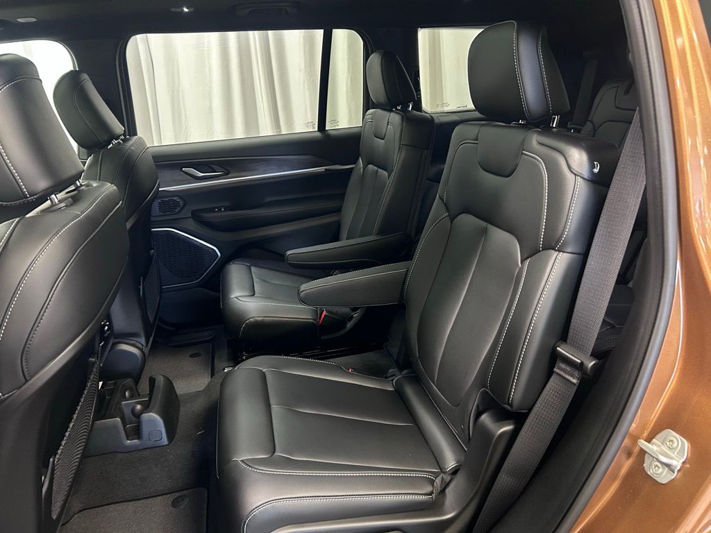 new 2026 Jeep Grand Cherokee L car, priced at $51,500