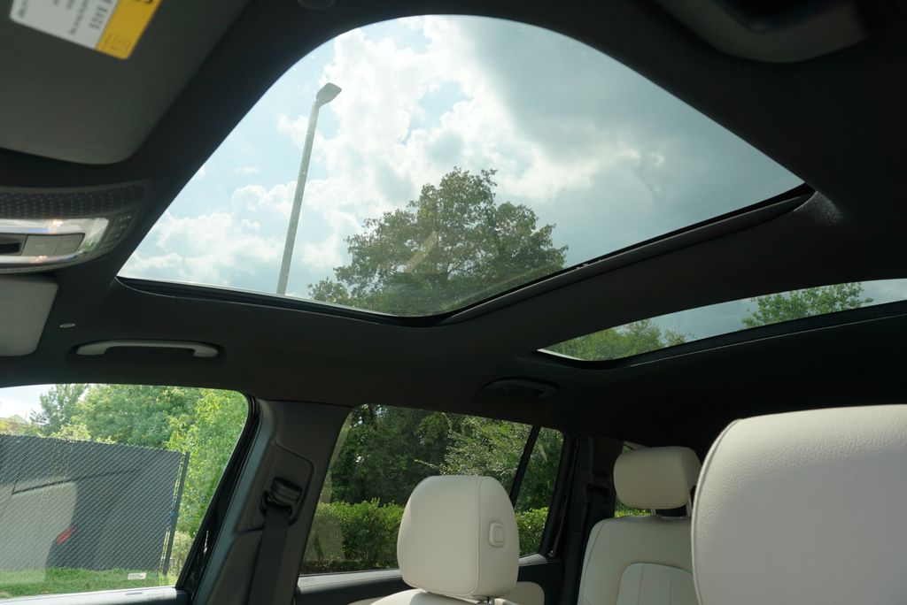 Thumbnail: 2025 Mercedes-Benz GLB - 12