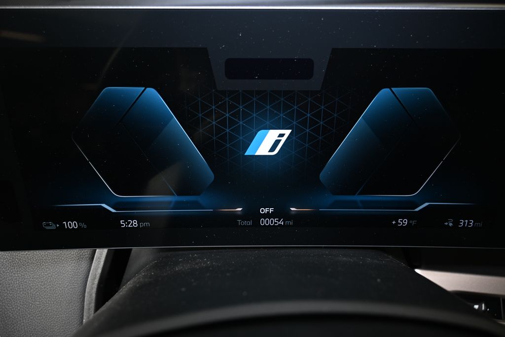 Thumbnail: 2026 BMW iX - 26