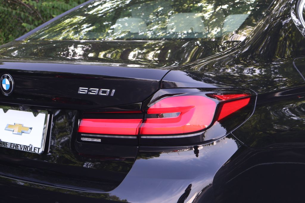 Thumbnail: 2023 BMW 5 Series - 8