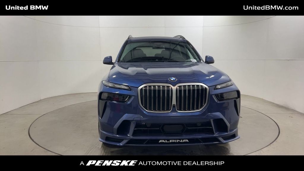 Thumbnail: 2025 BMW X7 - 3