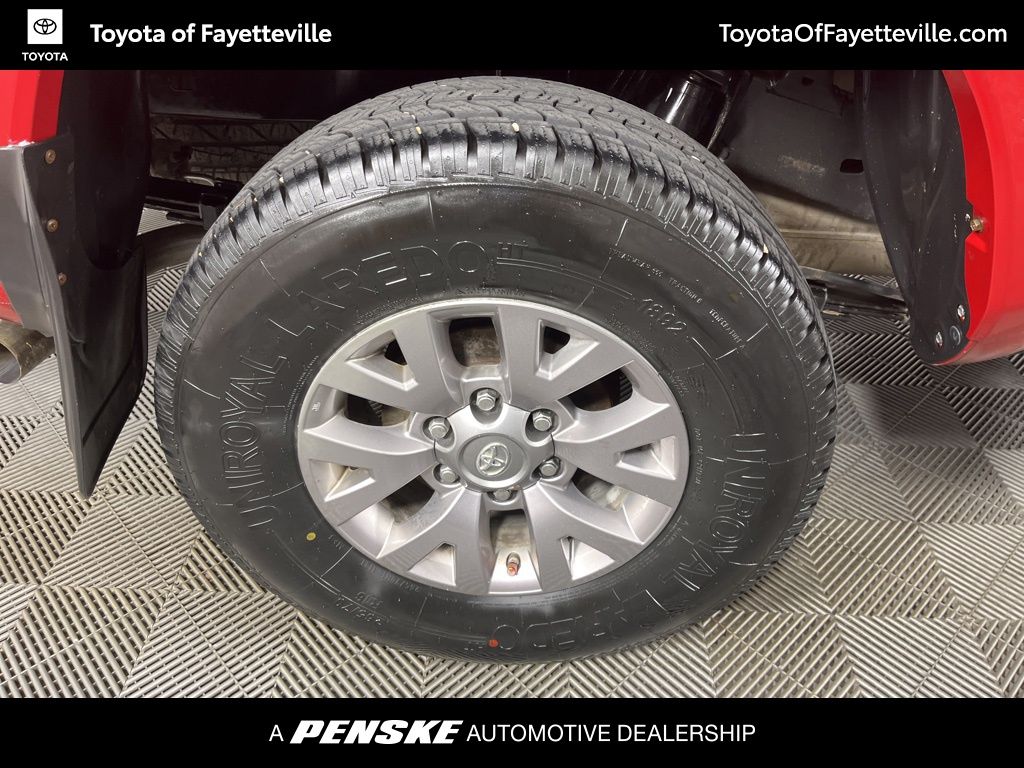 Thumbnail: 2016 Toyota Tacoma - 11