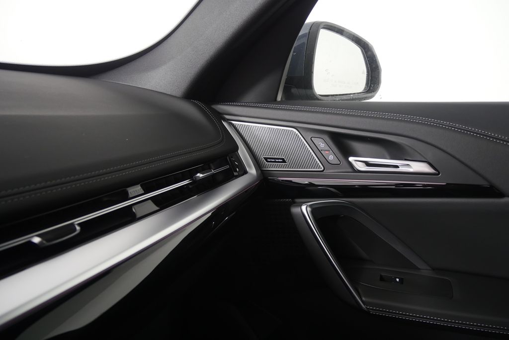 Thumbnail: 2026 BMW X1 - 24