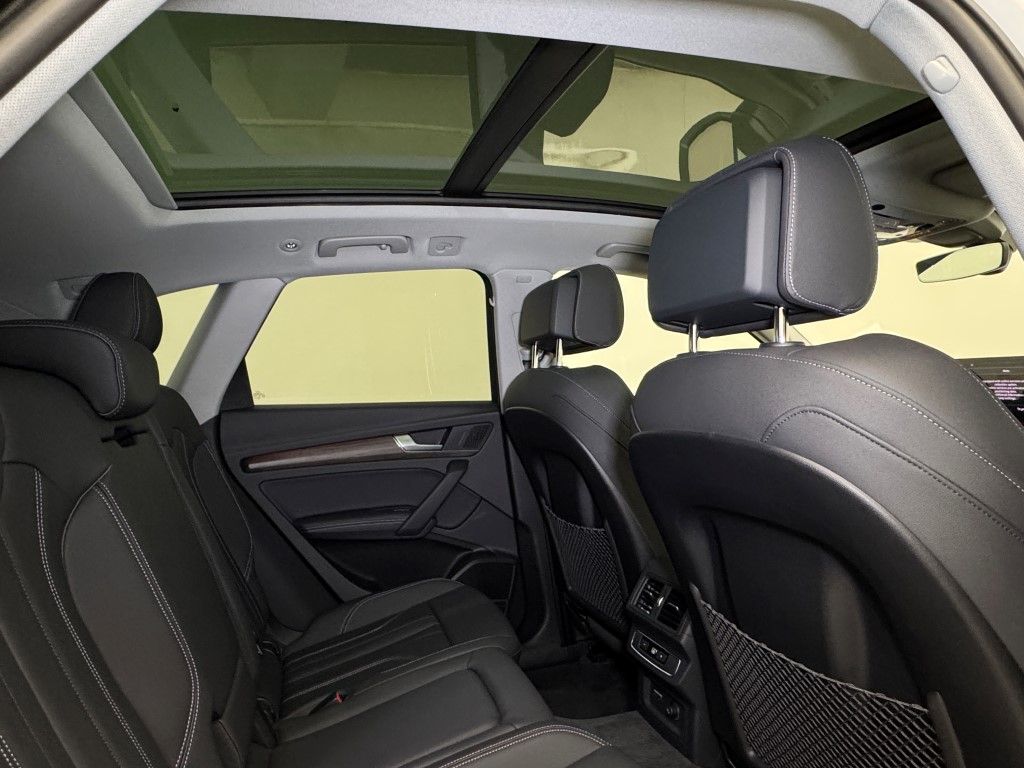 2025 Audi Q5 e Premium Plus 14