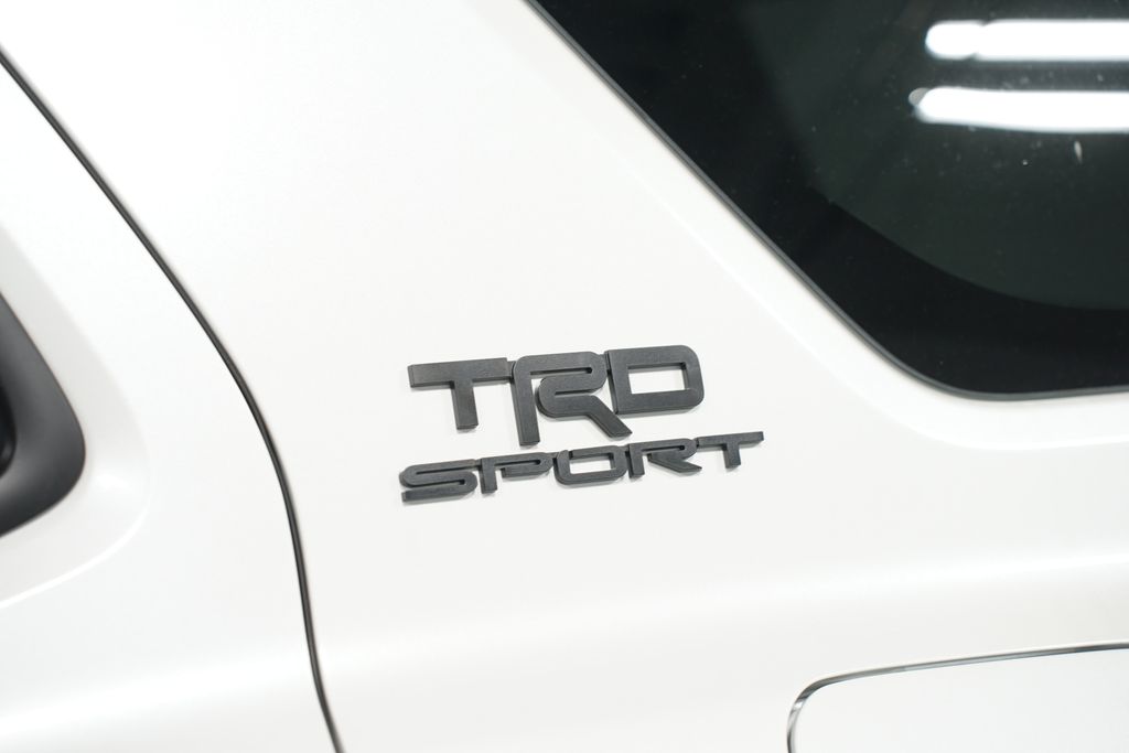 Thumbnail: 2025 Toyota 4Runner - 11