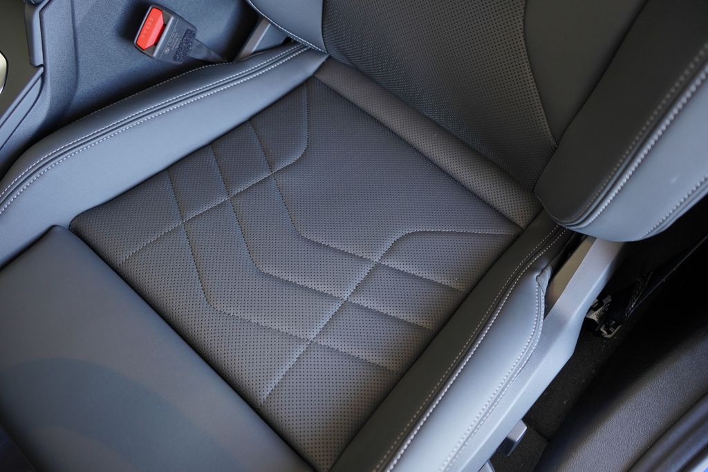 Thumbnail: 2026 BMW 2 Series - 12