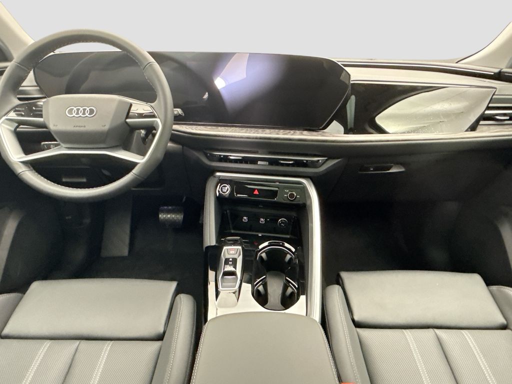 Thumbnail: 2025 Audi Q5 - 13