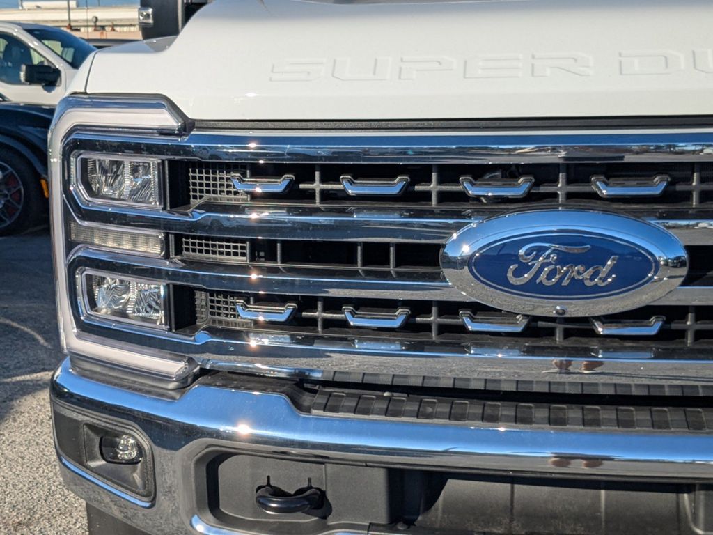 2026 Ford F-350 LARIAT