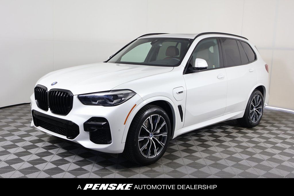 Thumbnail: 2023 BMW X5 - 1